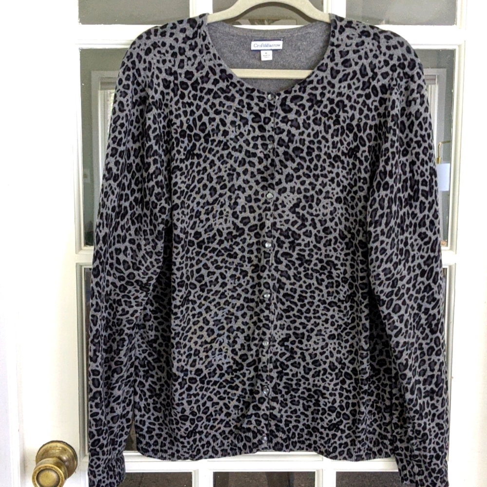Women's XL Leopard Animal Print Cardigan Sweater